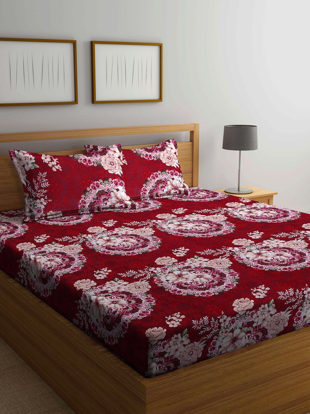 

KLOTTHE Red Floral 210 TC 1 Queen Bedsheet with 2 Pillow Covers