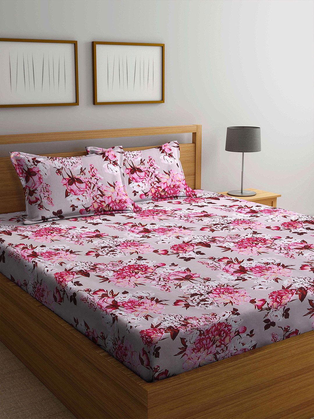 

KLOTTHE Pink & White Floral 210 TC King Bedsheet with 2 Pillow Covers