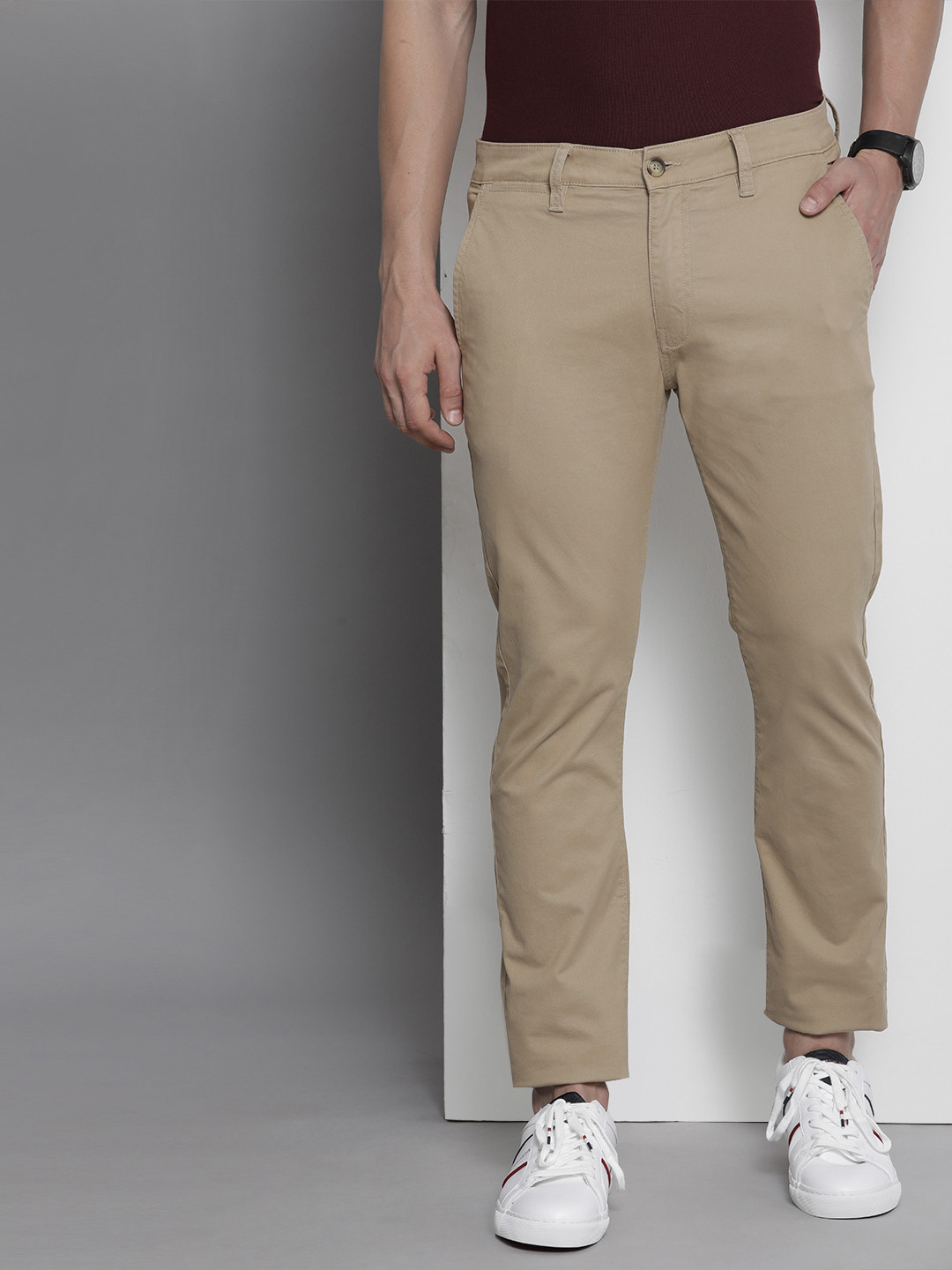 

Nautica Men Khaki Solid Slim Fit Mid-Rise Regular Trousers