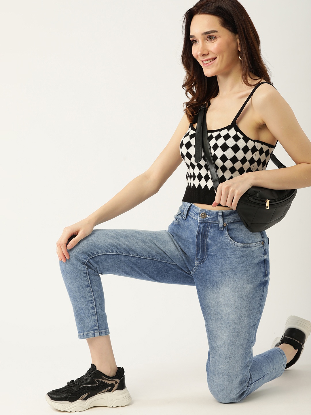 

DressBerry Women Blue Light Fade Mom Fit Stretchable Jeans