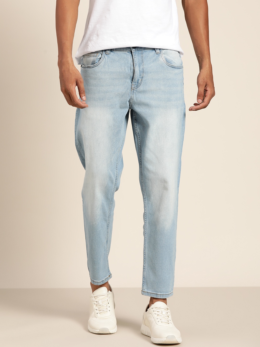 

ether Men Blue Carrot Light Fade Stretchable Jeans