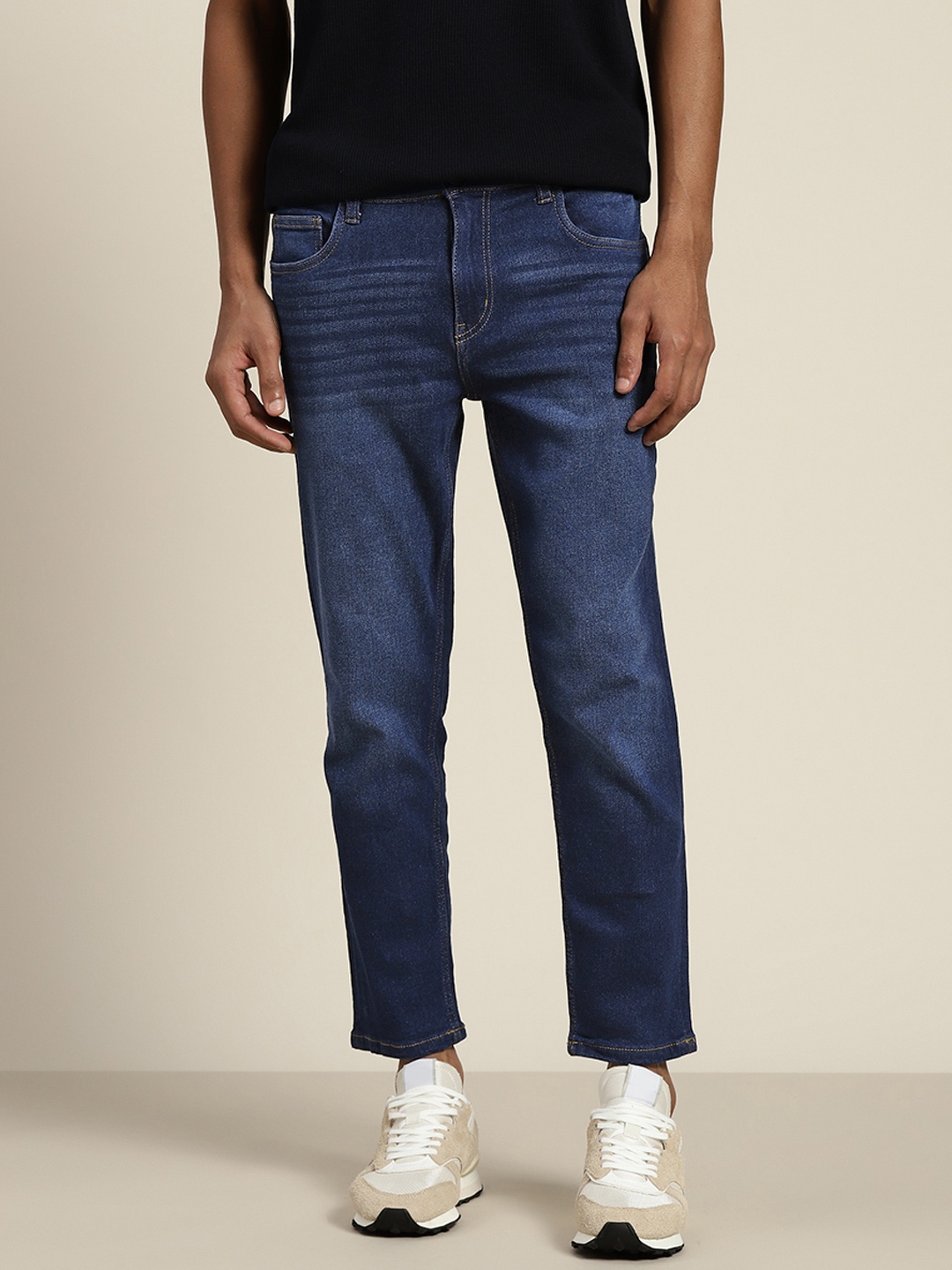 

ether Men Navy Blue Carrot Fit Light Fade Stretchable Jeans