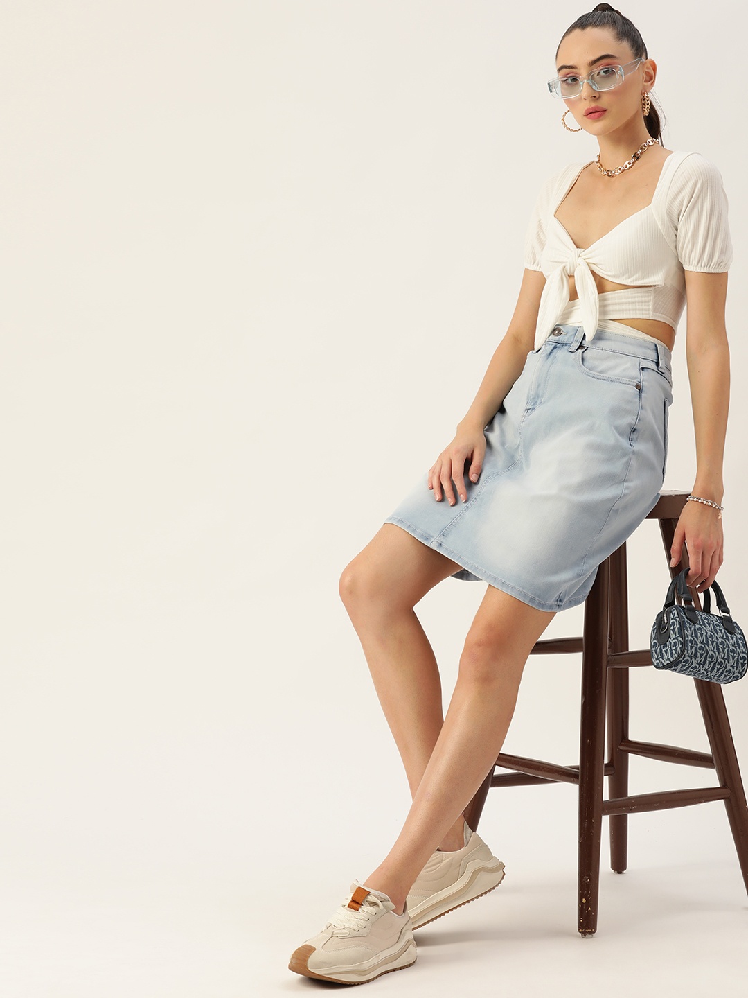 

DressBerry Blue Washed Casual Denim Straight Skirt