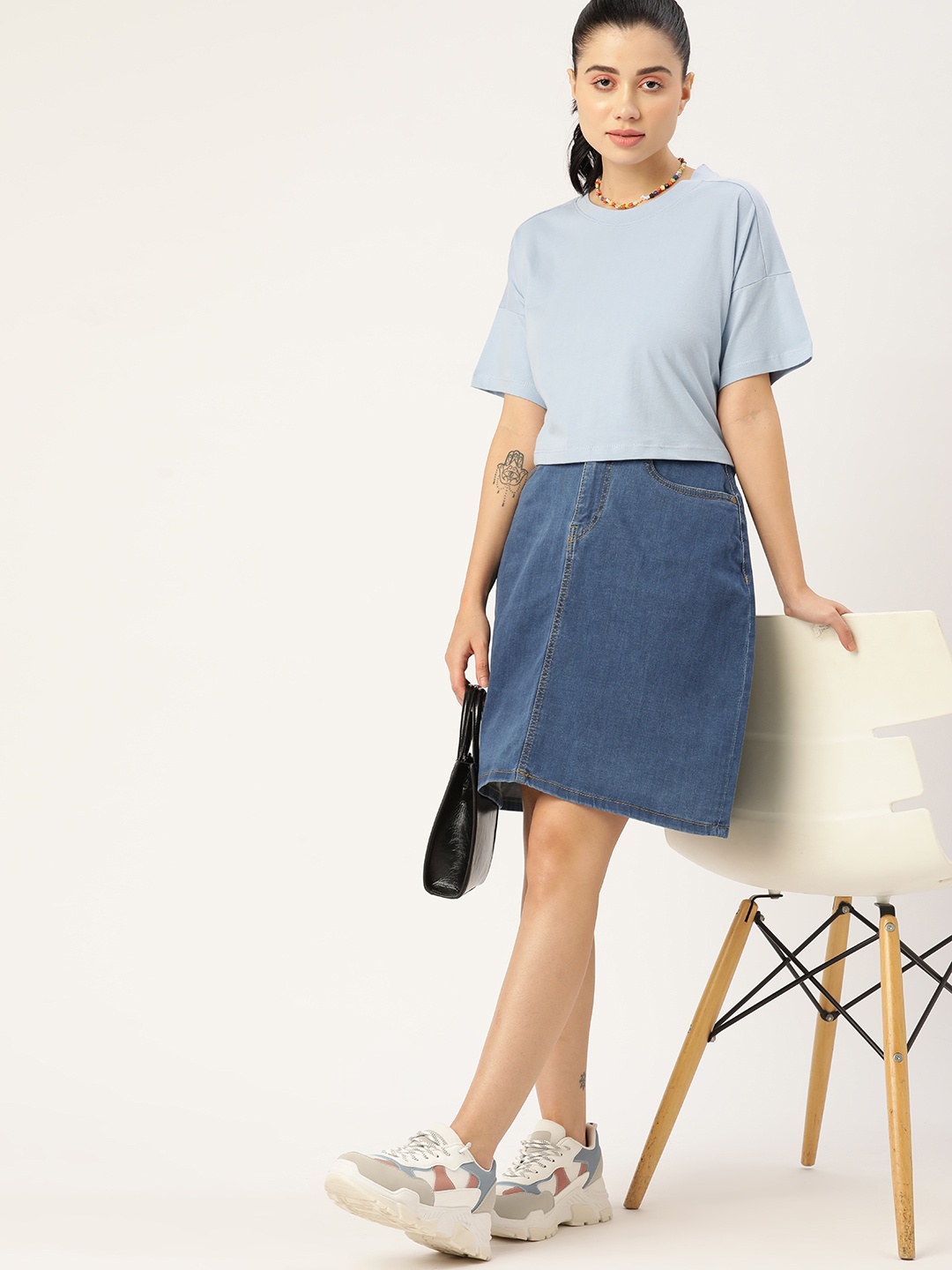 

DressBerry Blue Solid Casual Denim Straight Skirt