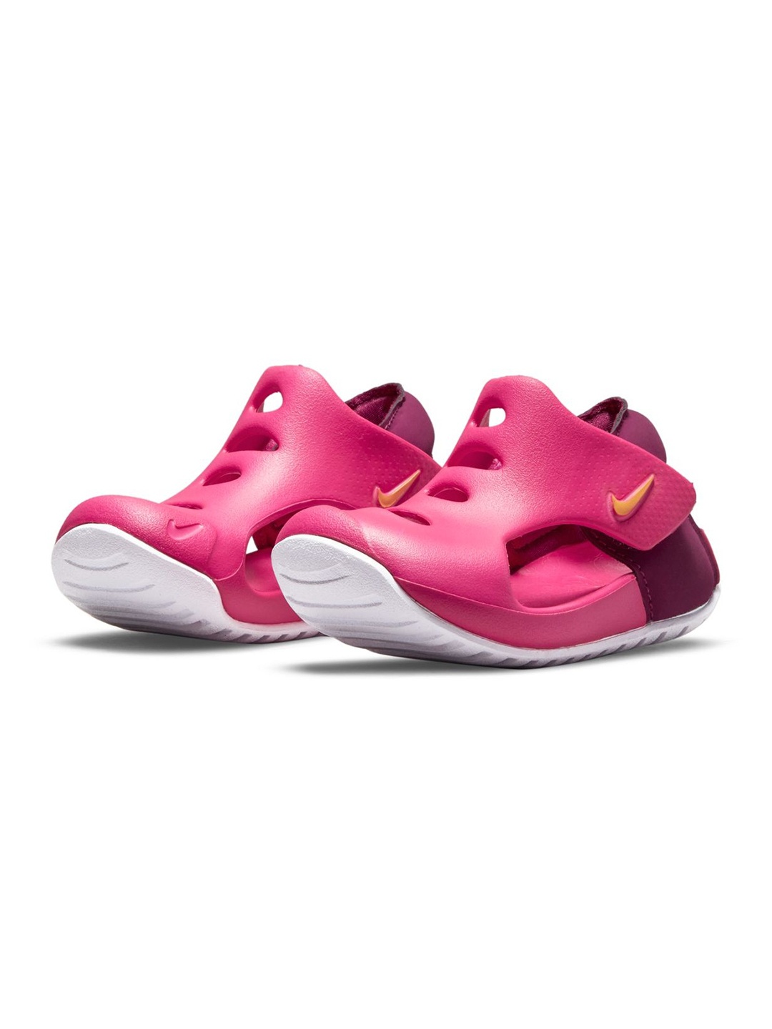 

Nike Infant Boys Magenta Pink & Burgundy Solid Sunray Protect 3 Toddler Clogs with Cut-Out