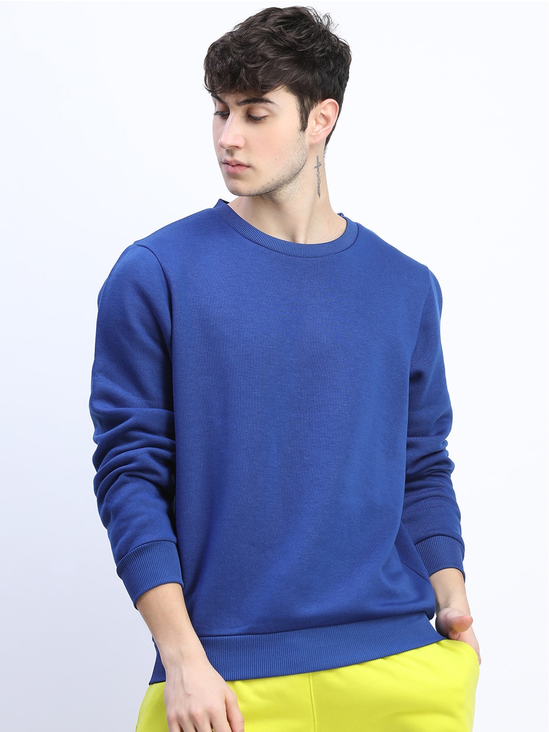 

HIGHLANDER Men Blue Sweatshirt