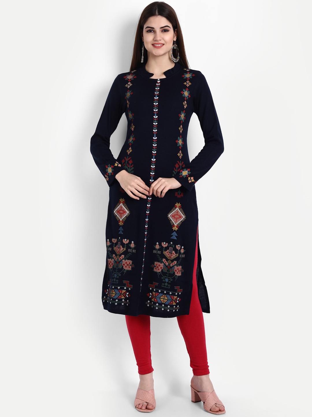 

SUTI Women Navy Blue Geometric Printed Straight Kurta