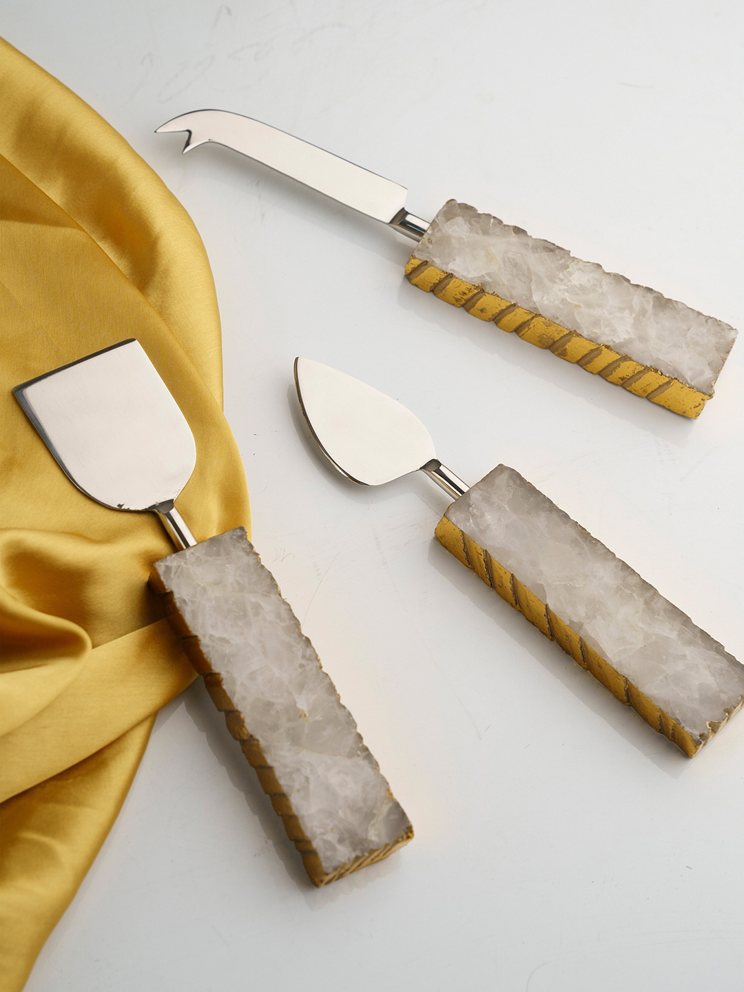 

Folkstorys Gold-Toned & Silver-Toned Set of 3 Gem Stone Cutlery