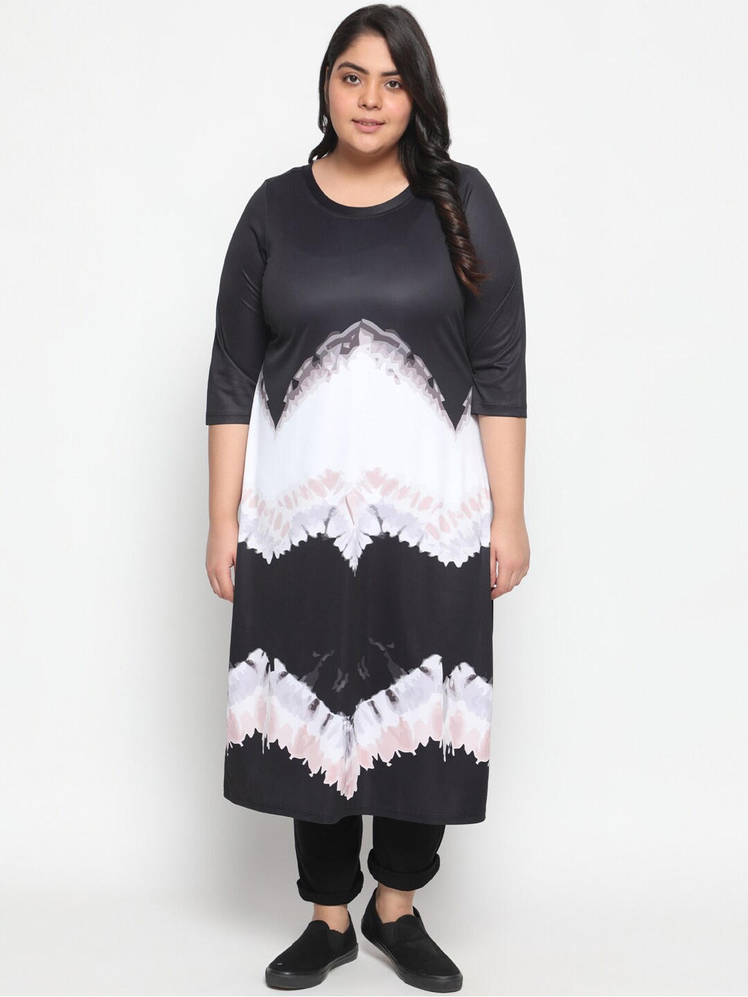 

Amydus Women Plus Size Black & White Chevron Printed Kurta