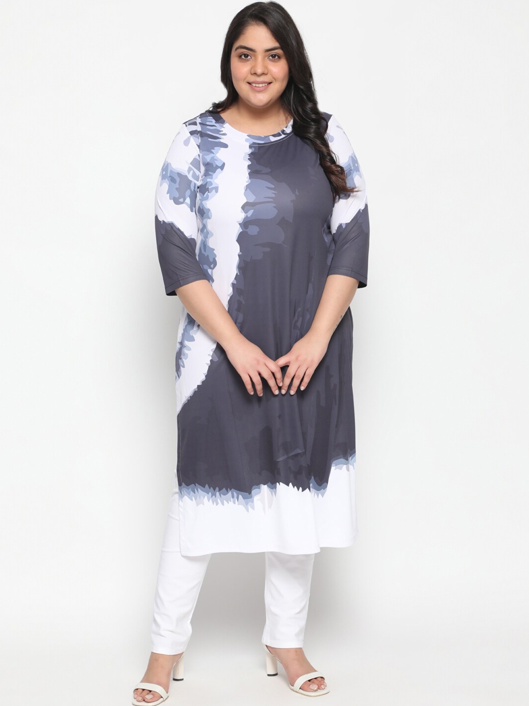 

Amydus Women Plus Size Blue & White Printed Kurta