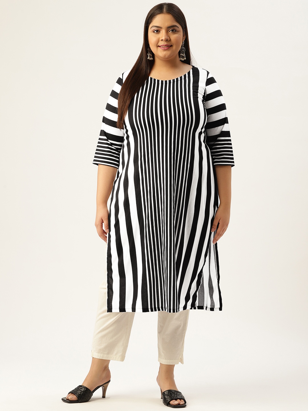 

Amydus Black & White Striped Plus Size Kurta