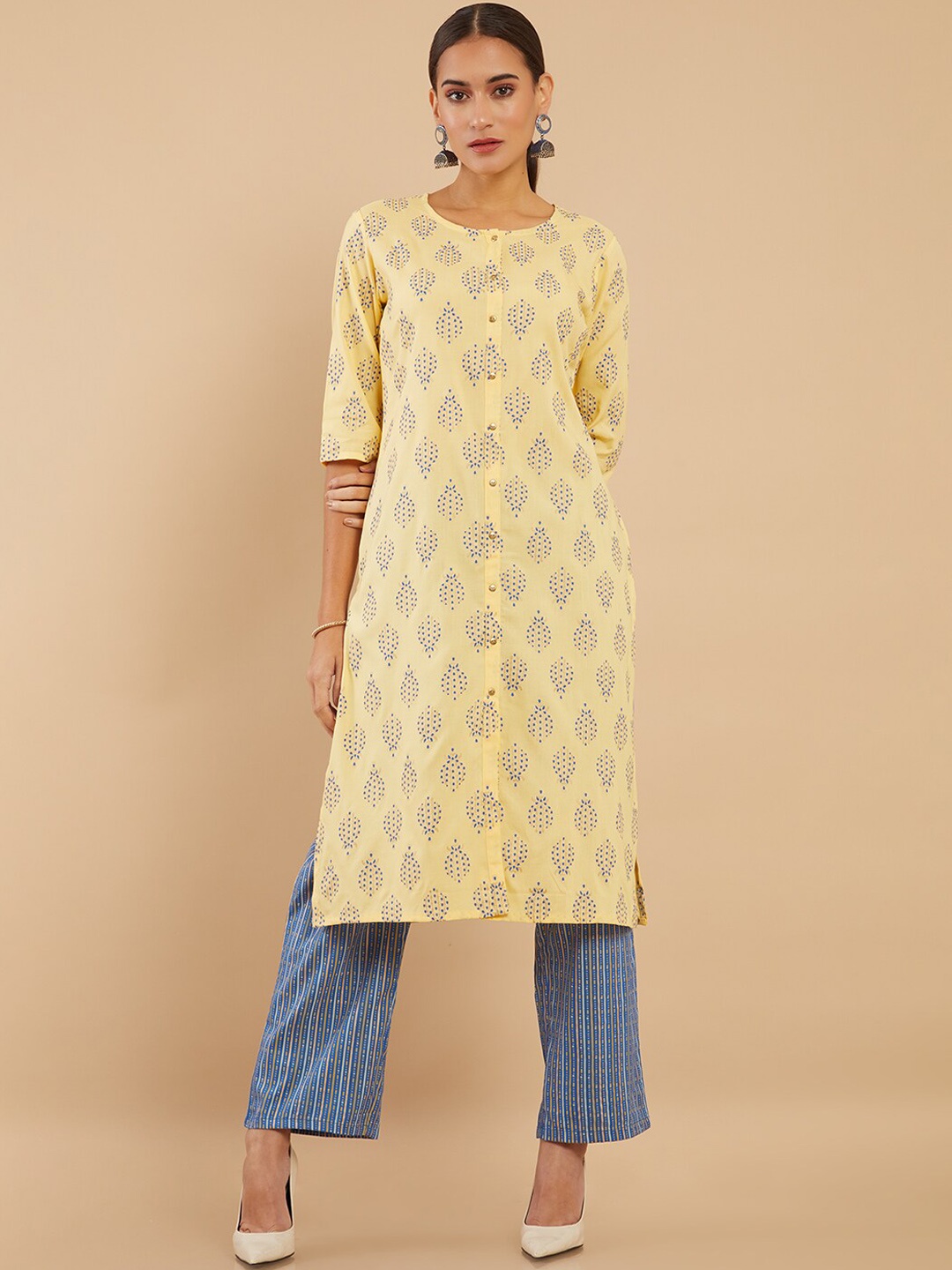 

Soch Women Yellow Floral Printed Kurta with Trousers