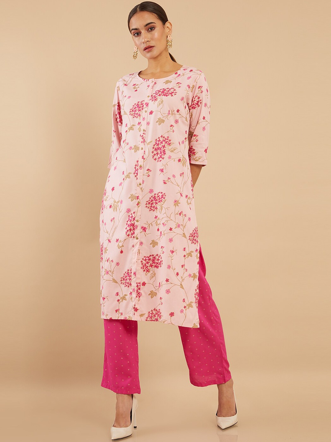 

Soch Women Pink Floral Printed Kurta with Trousers