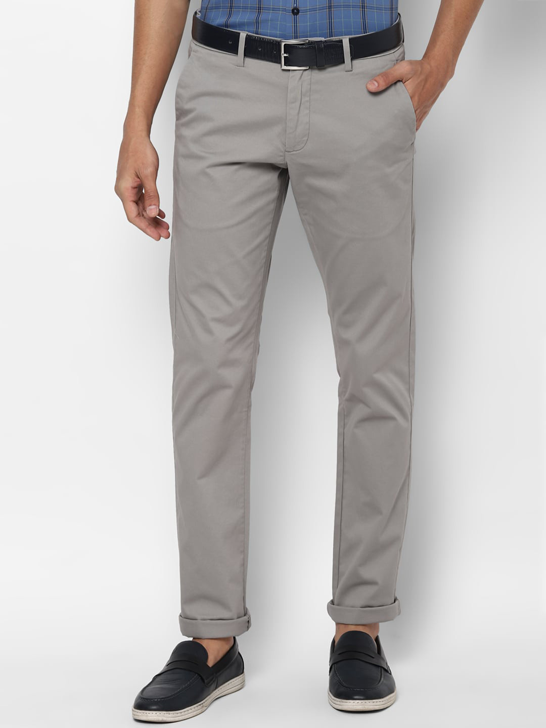 

Allen Solly Men Grey Slim Solid Fit Trousers