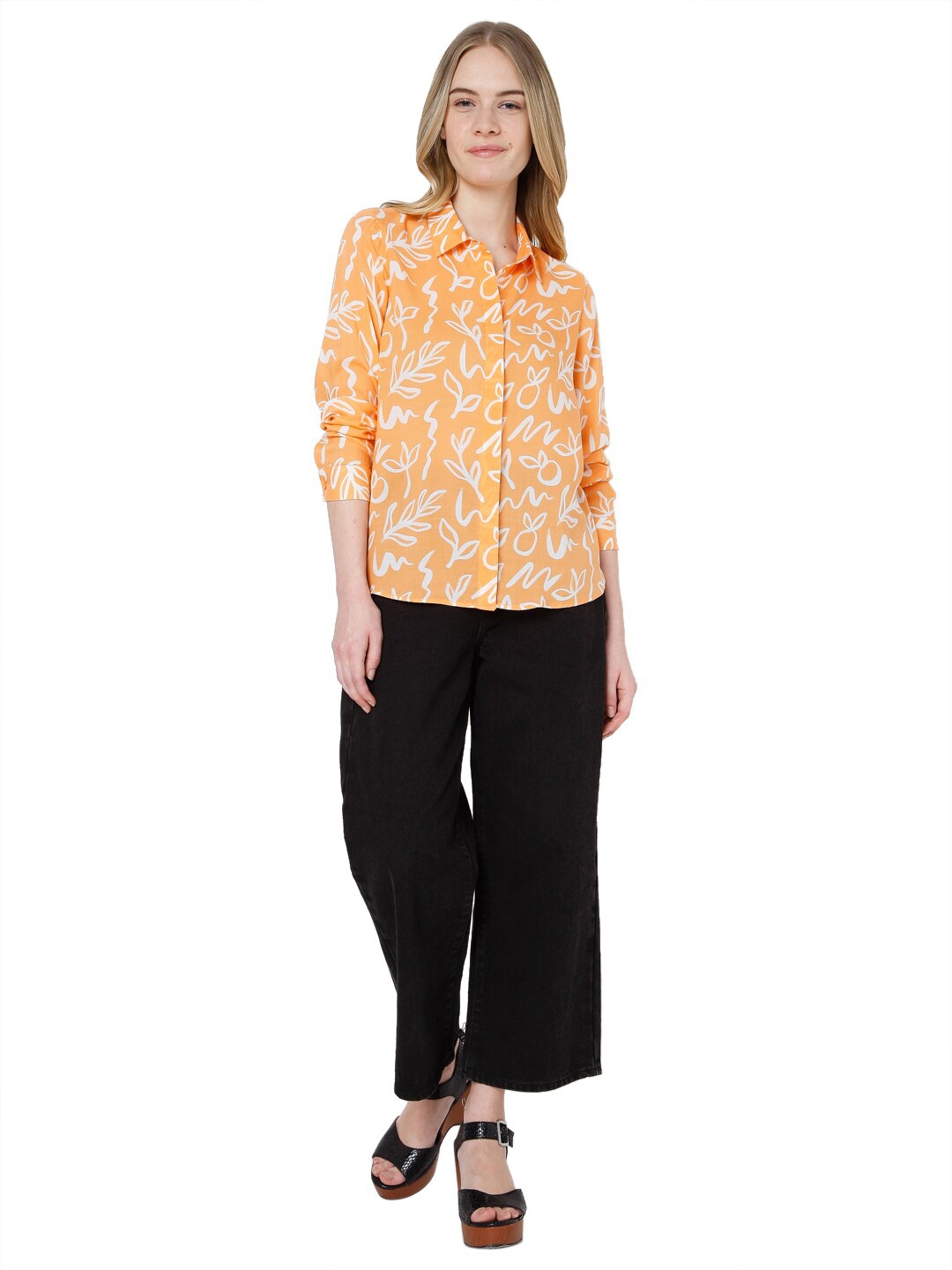 

Vero Moda Women Orange Printed Casual Shirt