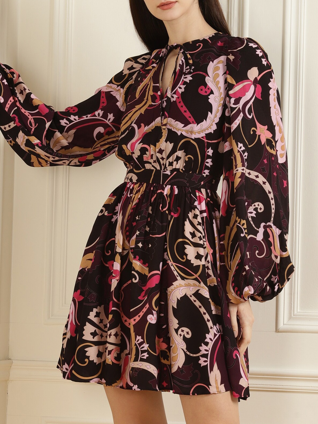 

Ted Baker Purple & Beige Ethnic Motifs Keyhole Neck Dress