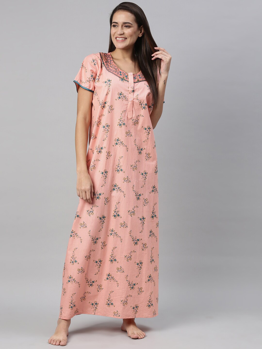 

TRUNDZ Peach-Coloured Printed Maxi Nightdress