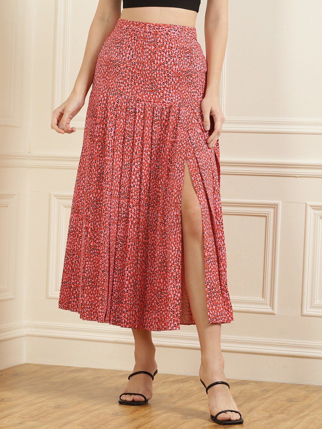 

Ted Baker Women Pink & Black Printed A-Line Pleated High-Slit Midi Skirt