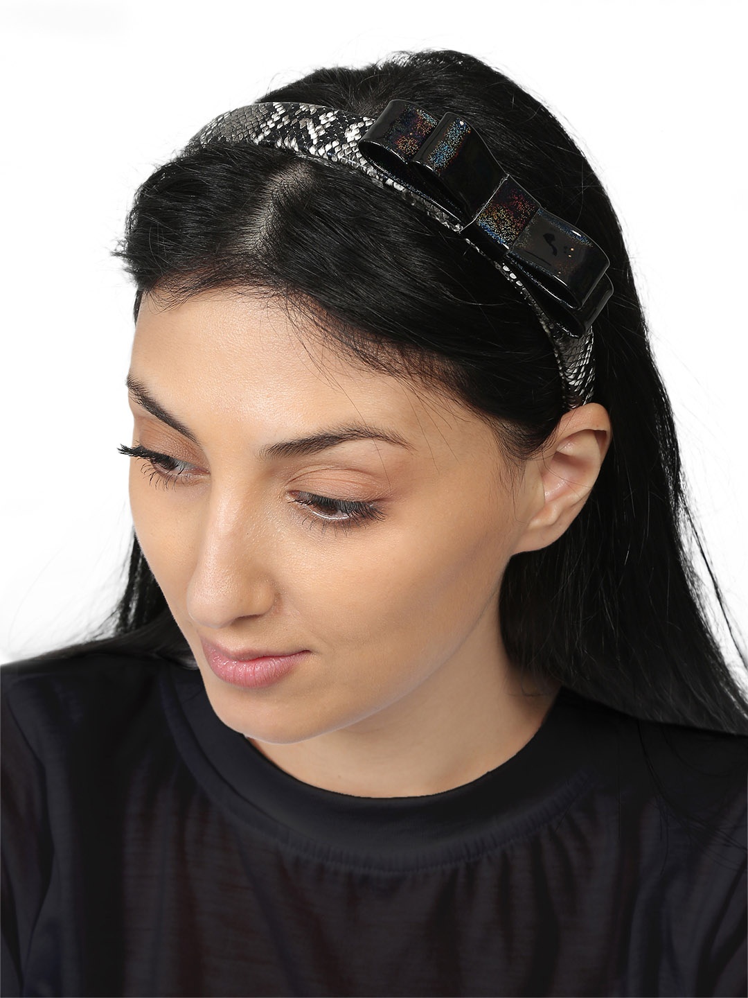 

KazarMax Girls Multicoloured Snake Shin Bow Hairband, Multi