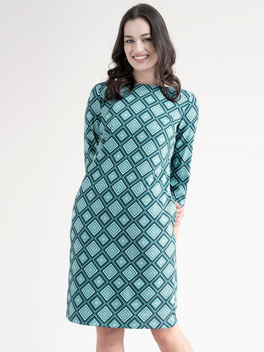 

FableStreet Women Teal Geometric Print Sheath Dress