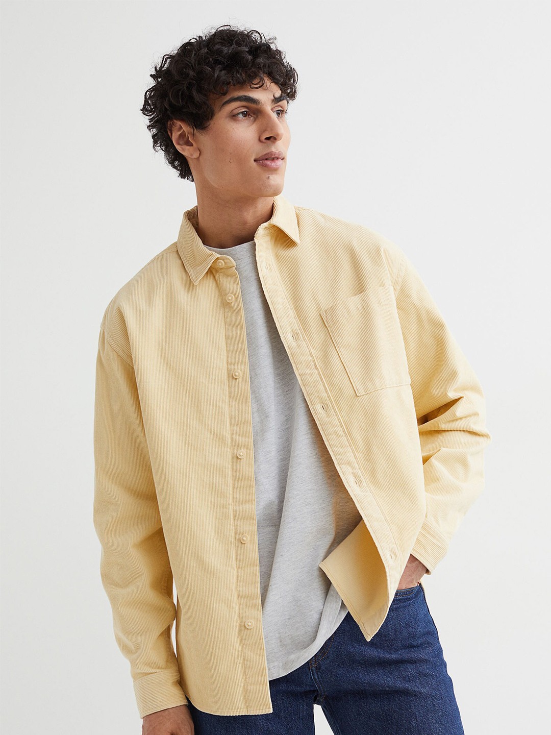 

H&M Men Yellow Solid Relaxed Fit Corduroy Shirt