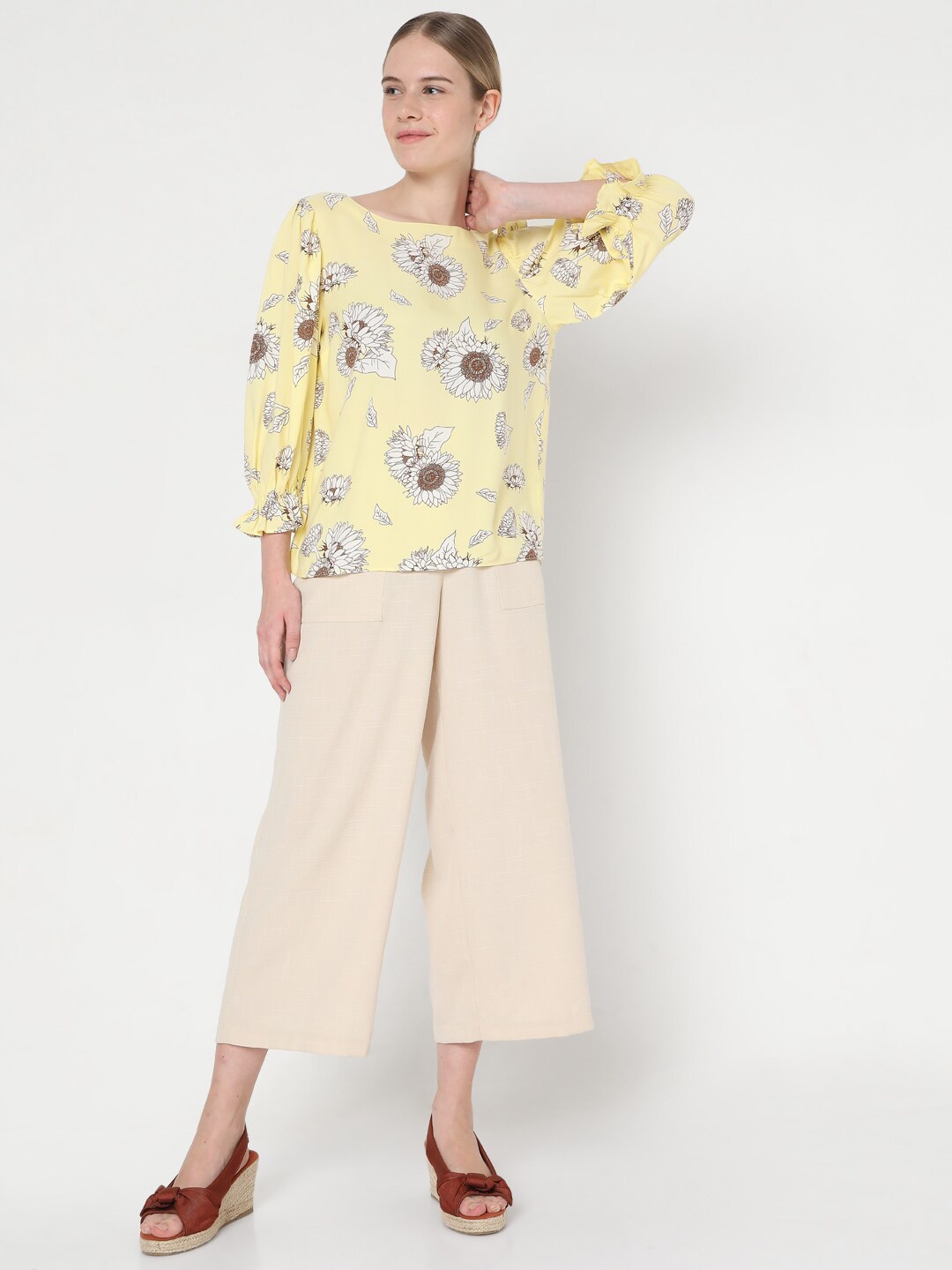 

Vero Moda Yellow Floral Print Top