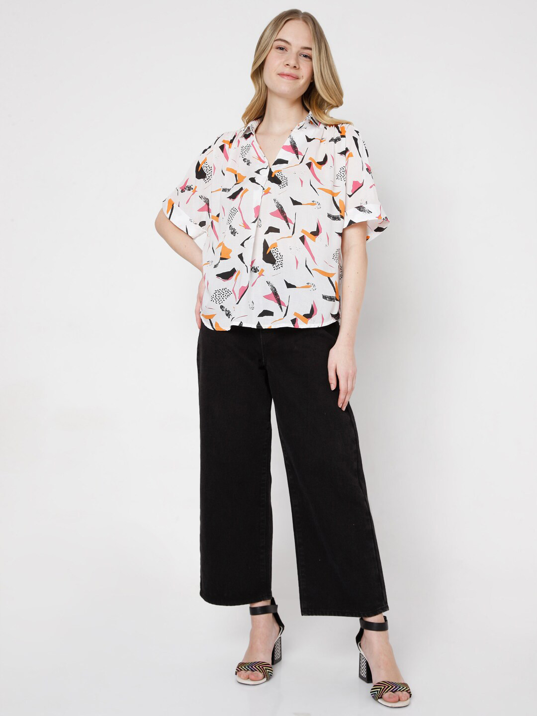 

Vero Moda White Printed Shirt Style Top