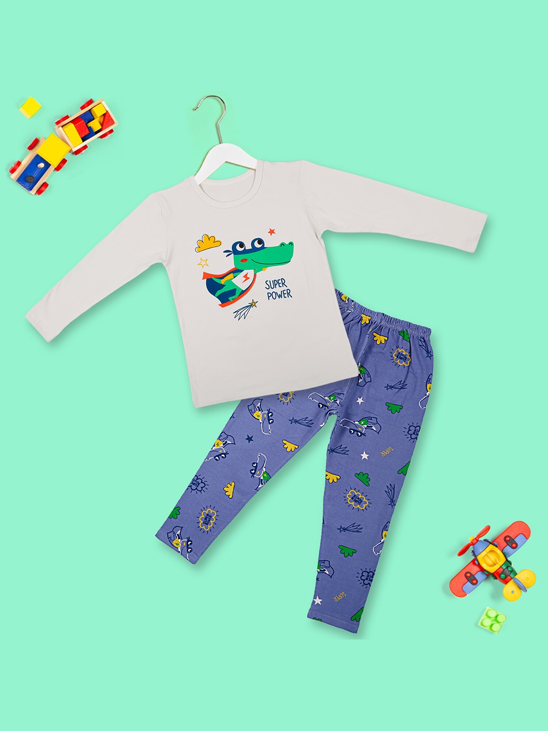 

Baby Moo Unisex Kids Grey & Blue Printed Night suit