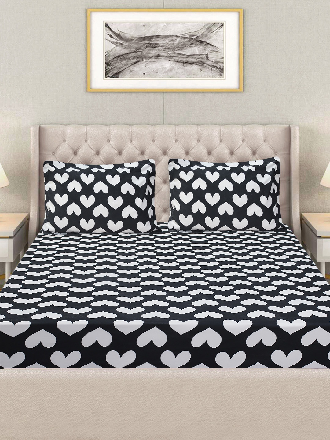 

Good Homes by Home Candy Black & White Heart 144 TC Queen Bedsheet with 2 Pillow Covers