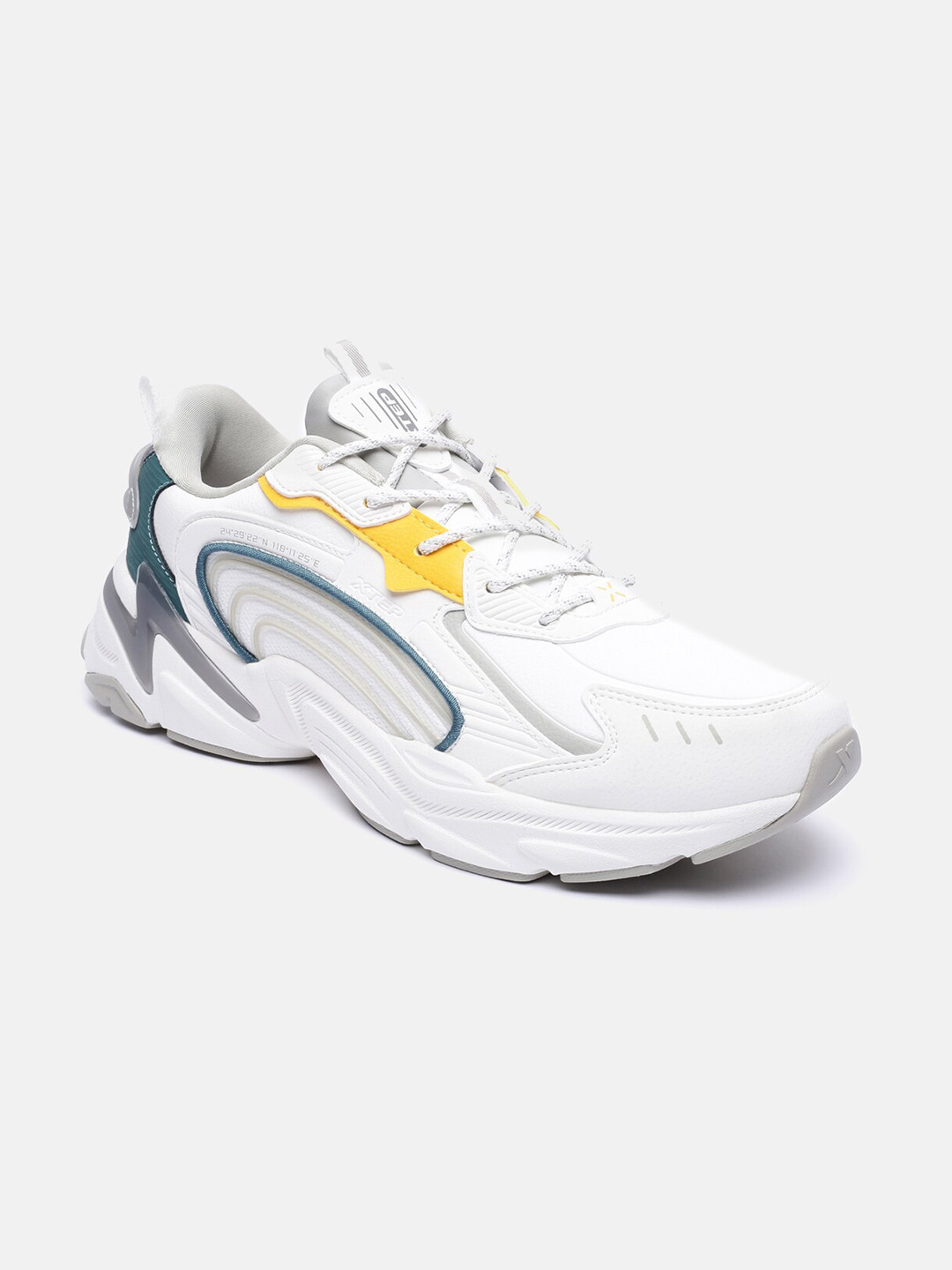 

Xtep Men White & Yellow Training or Gym Lace Ups Sports Shoes