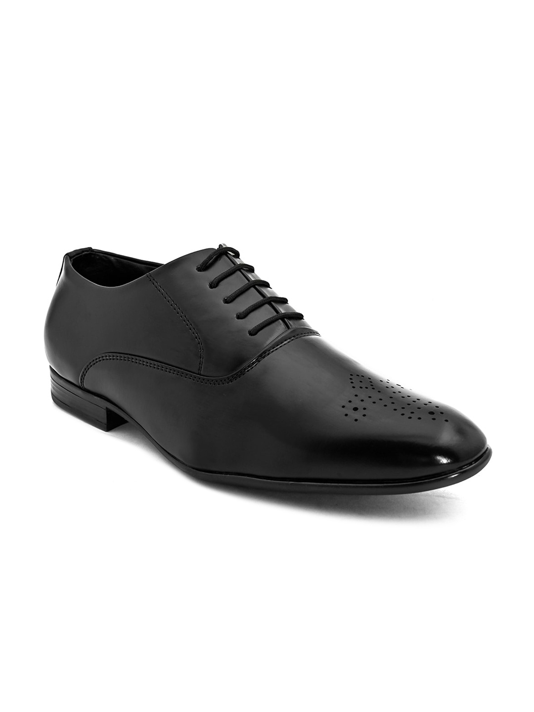 

ALBERTO MORENO Men Black Textured Formal Derbys