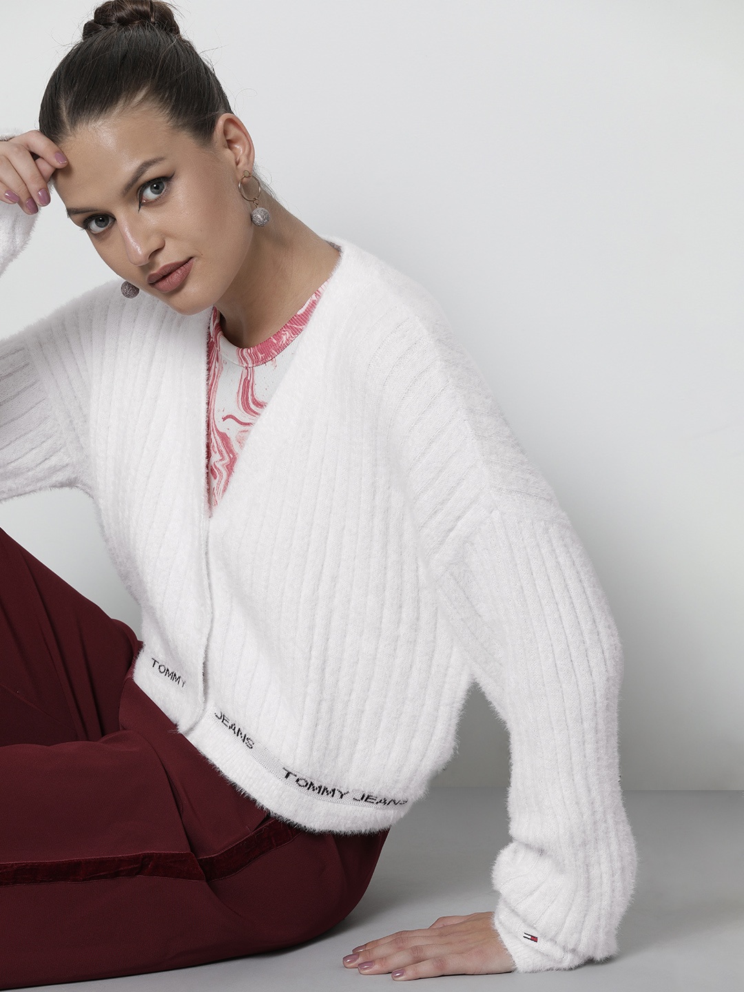 

Tommy Hilfiger Women White Self Designed Furry Crop Cardigan