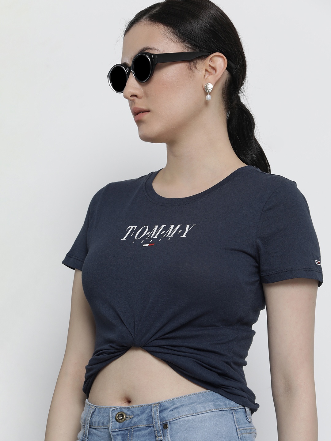 

Tommy Hilfiger Women Blue Typography Printed Slim Fit T-shirt