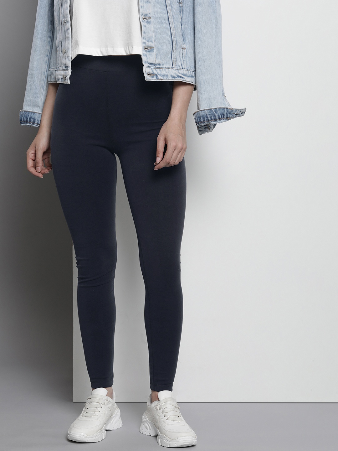 

Tommy Hilfiger Women Brand Logo Embroidered Skinny Sueded Modal Leggings, Navy blue