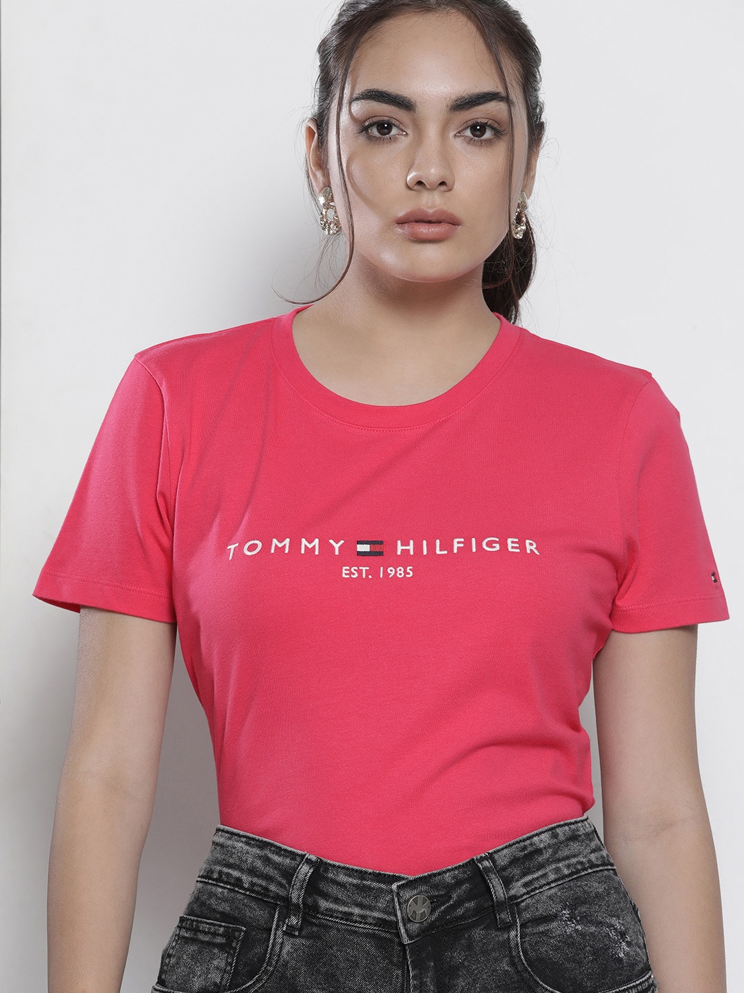 

Tommy Hilfiger Women Pink Typography Organic Cotton T-shirt