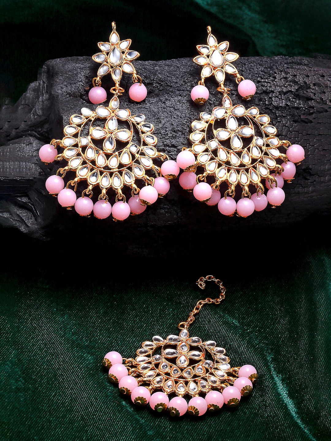 

ZENEME Pink Pearl Studded Handcrafted Kundan Maang Tika and Matching Earring Jewellery