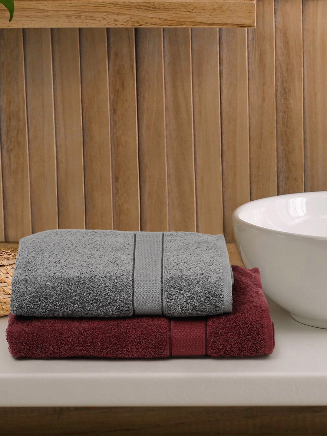 

Creeva Burgundy & Grey 2 Pc Solid 525 GSM Bath Towel Set