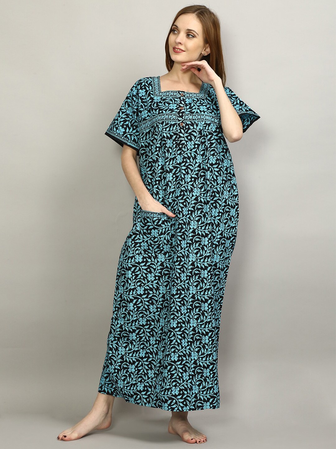 

FLAVIDO Black Printed Pure Cotton Maxi Nightdress