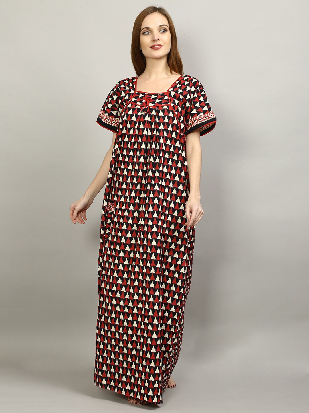 

FLAVIDO Black Printed Pure Cotton Maxi Nightdress