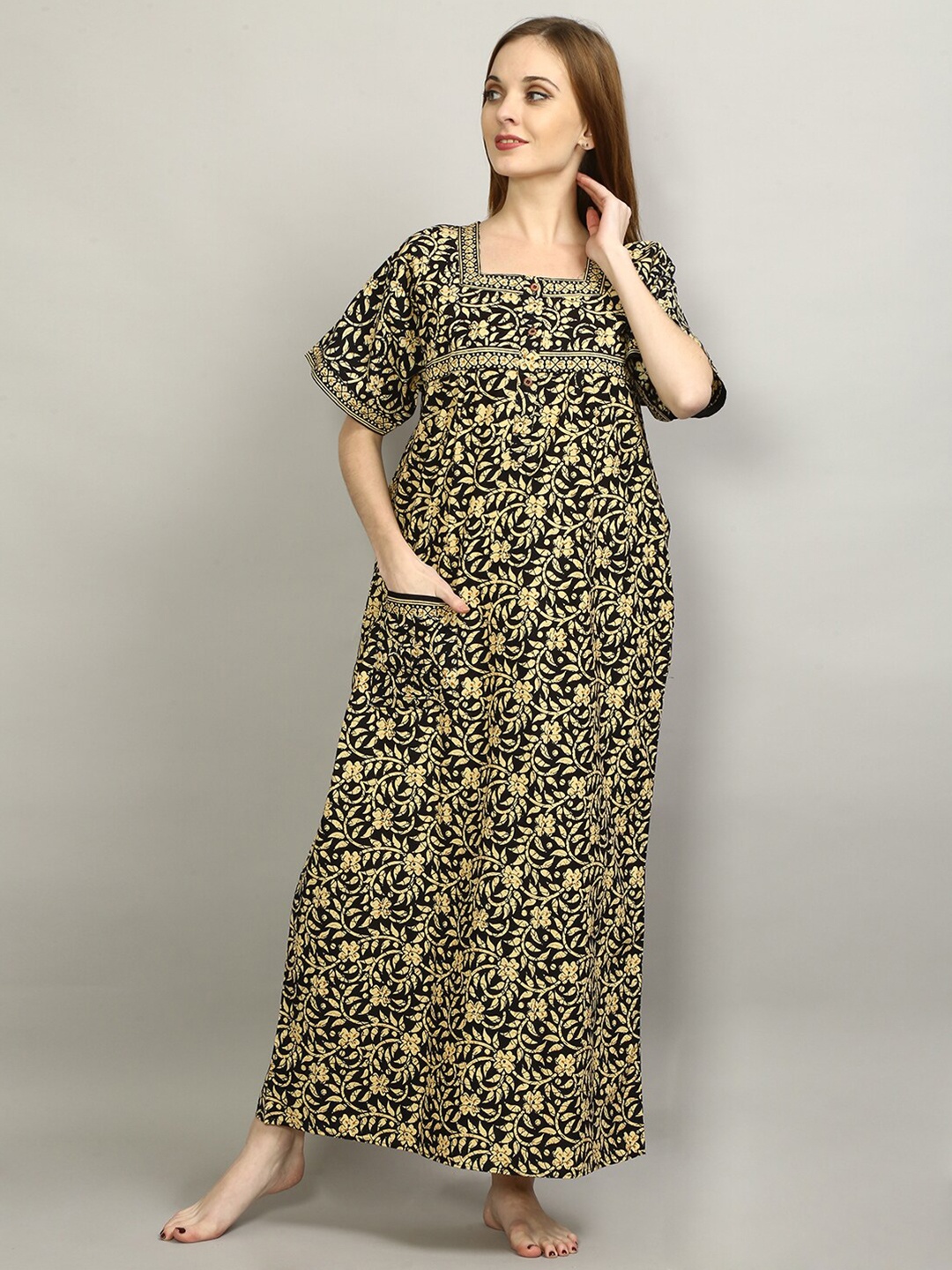 

FLAVIDO Black Printed Pure Cotton Maxi Nightdress
