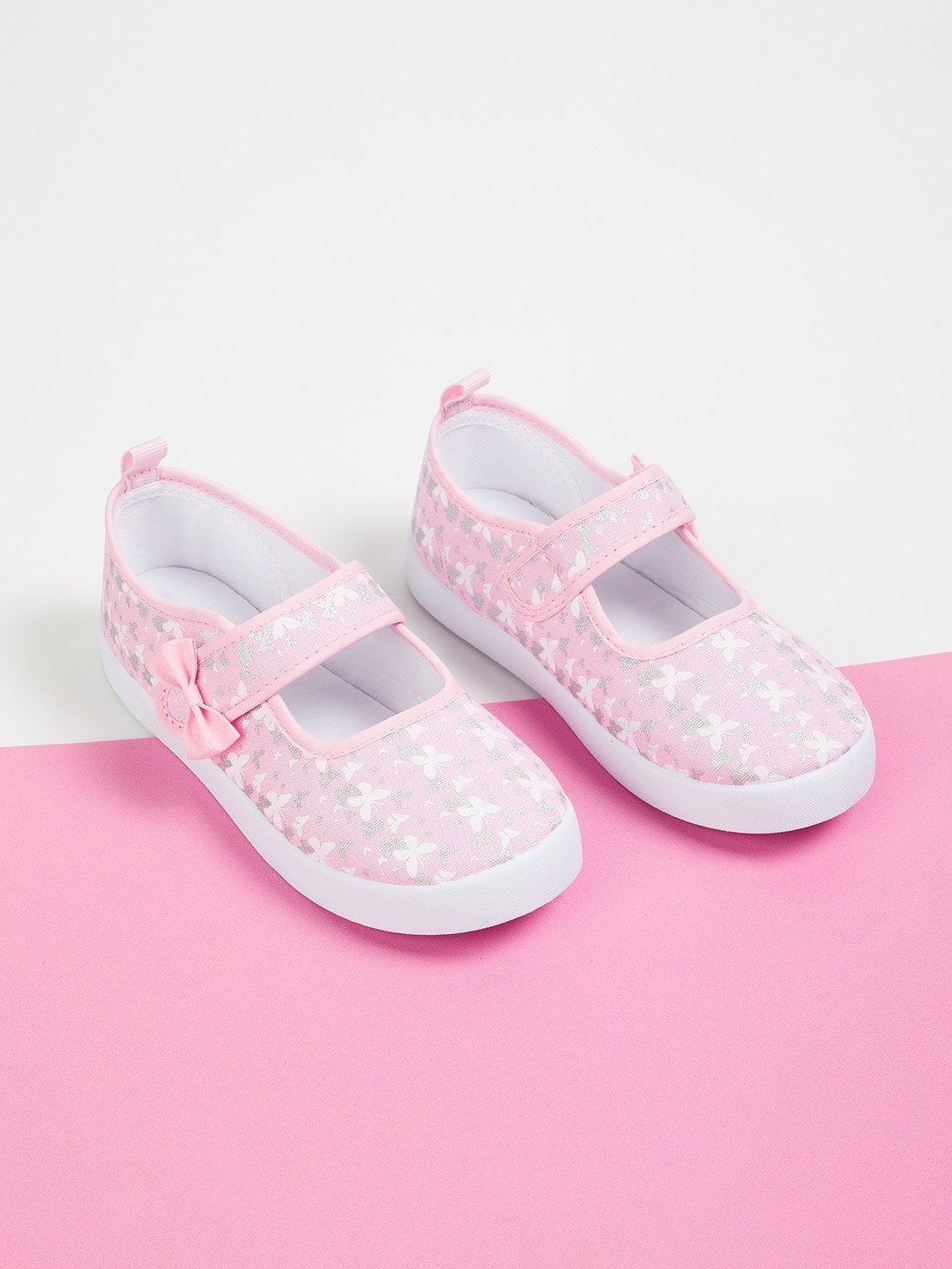 

Fame Forever by Lifestyle Girls Pink Printed Slip-On Sneakers