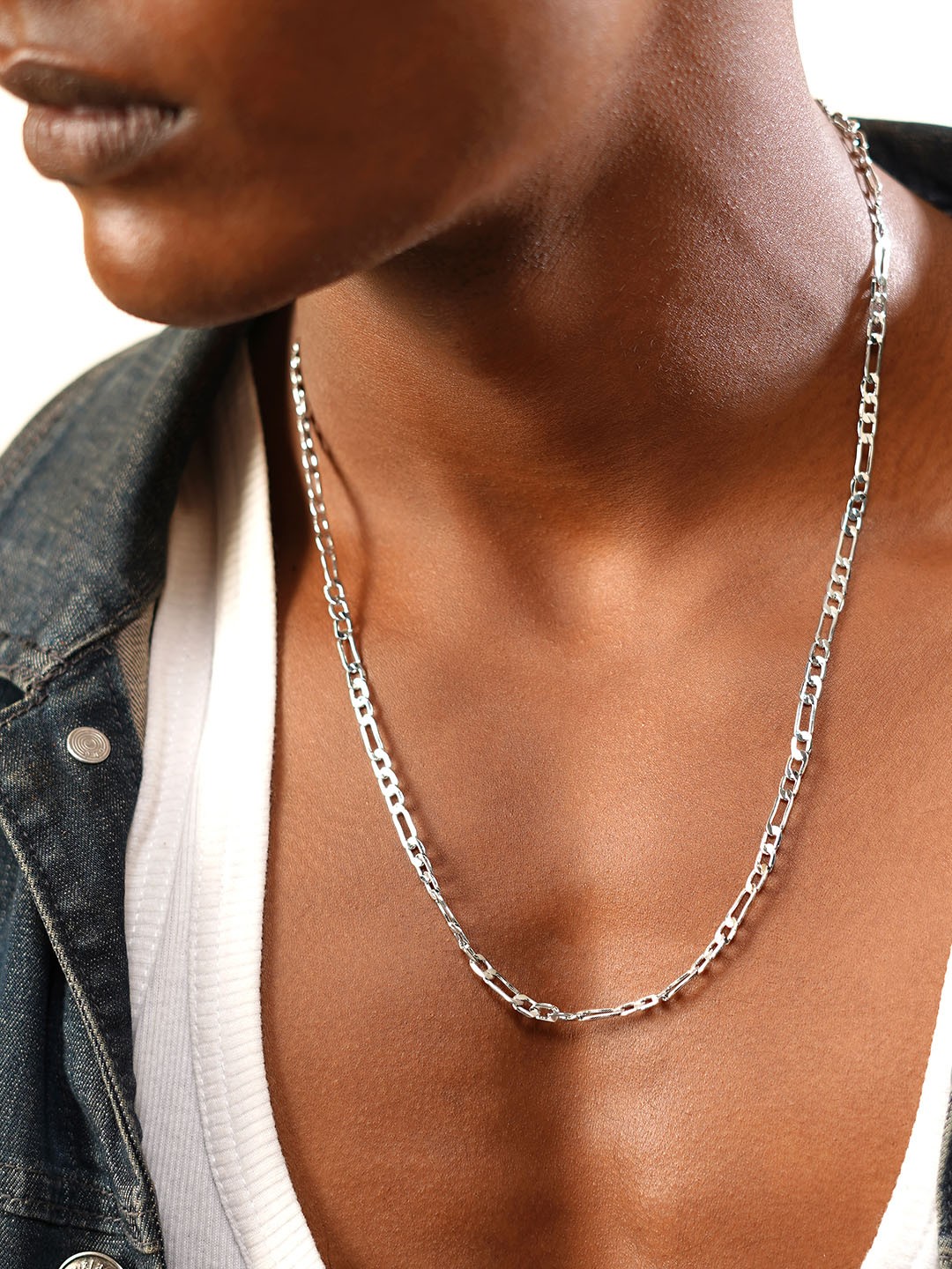 

The Roadster Lifestyle Co Men Silver-Plated Necklace
