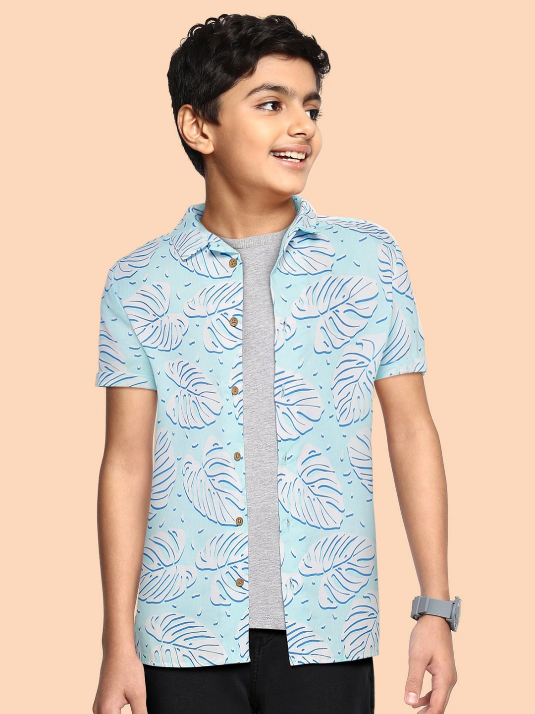 

Marks & Spencer Boys Blue & White Floral Print Casual Shirt with T-shirt