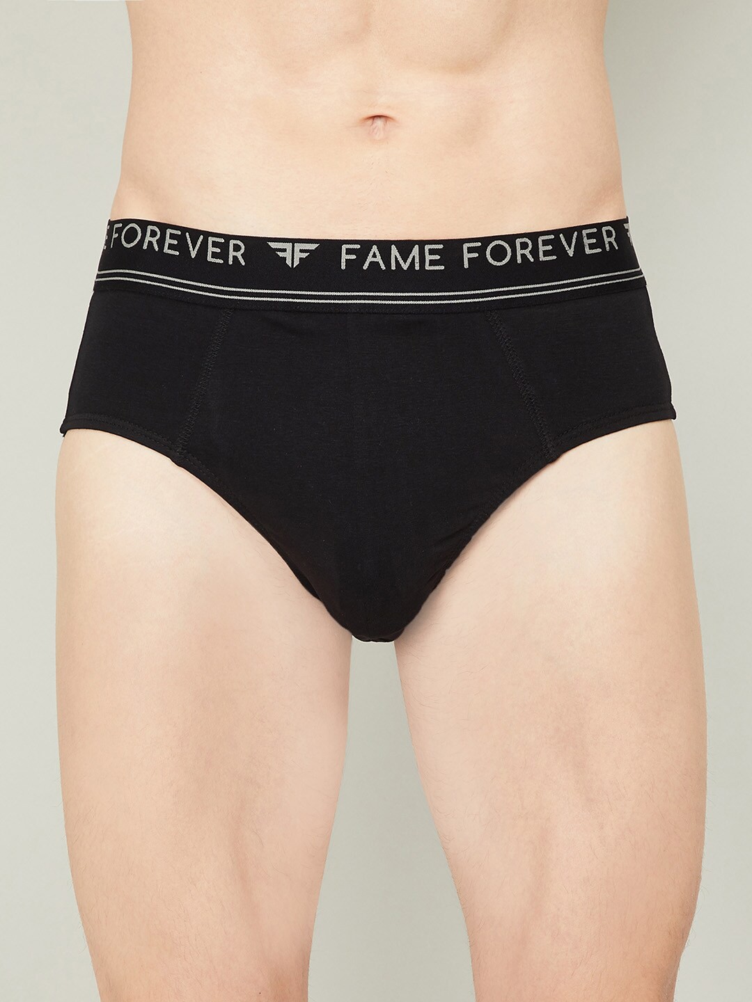 

Fame Forever by Lifestyle Men Black Solid Basic Briefs 1000010774090