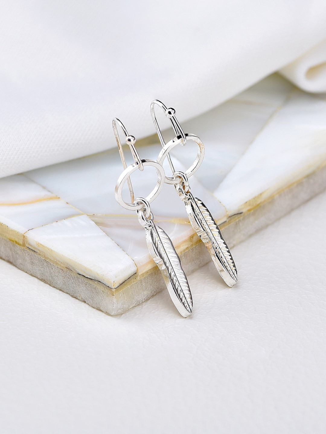 

Accessorize London Silver-Toned Ting Leaf Contemporary Short Drop Earring