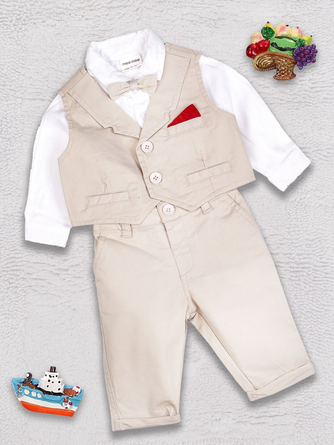 

MeeMee Boys Cream 3-Piece Co-Ords