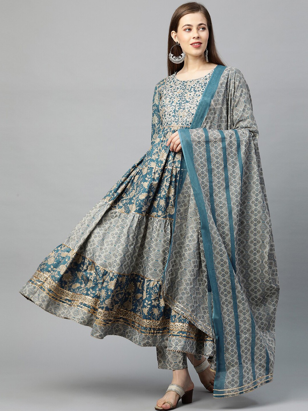 

FASHOR Women Teal Floral Printed Mirror Work Pure Cotton Kurta & Trousers With Dupatta