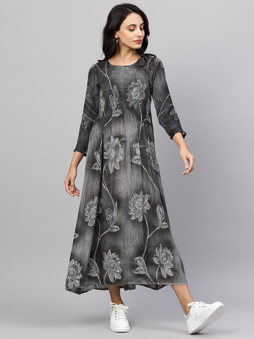 

FASHOR Women Grey Floral Printed Crepe Maxi Dress