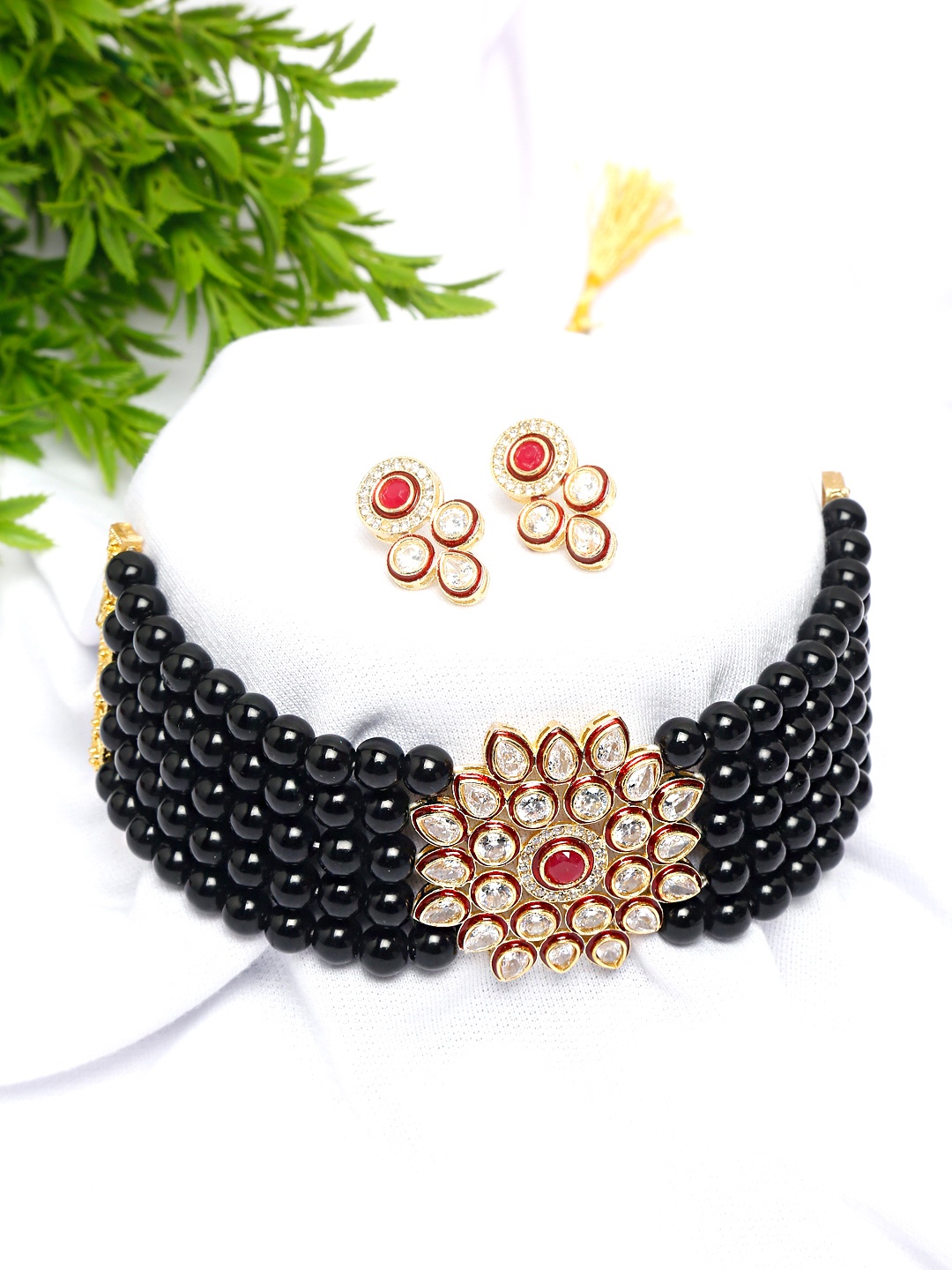

Yellow Chimes Gold-Plated & Black Beaded Jewellery Set