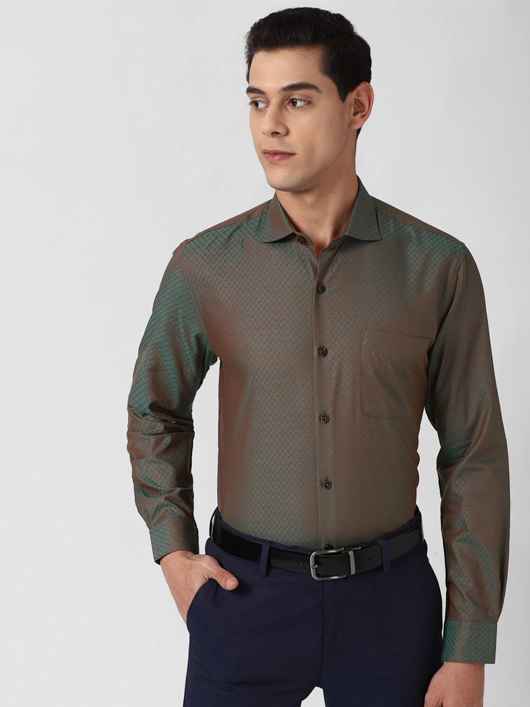 

Peter England Elite Men Green Slim Fit Pure Cotton Formal Shirt